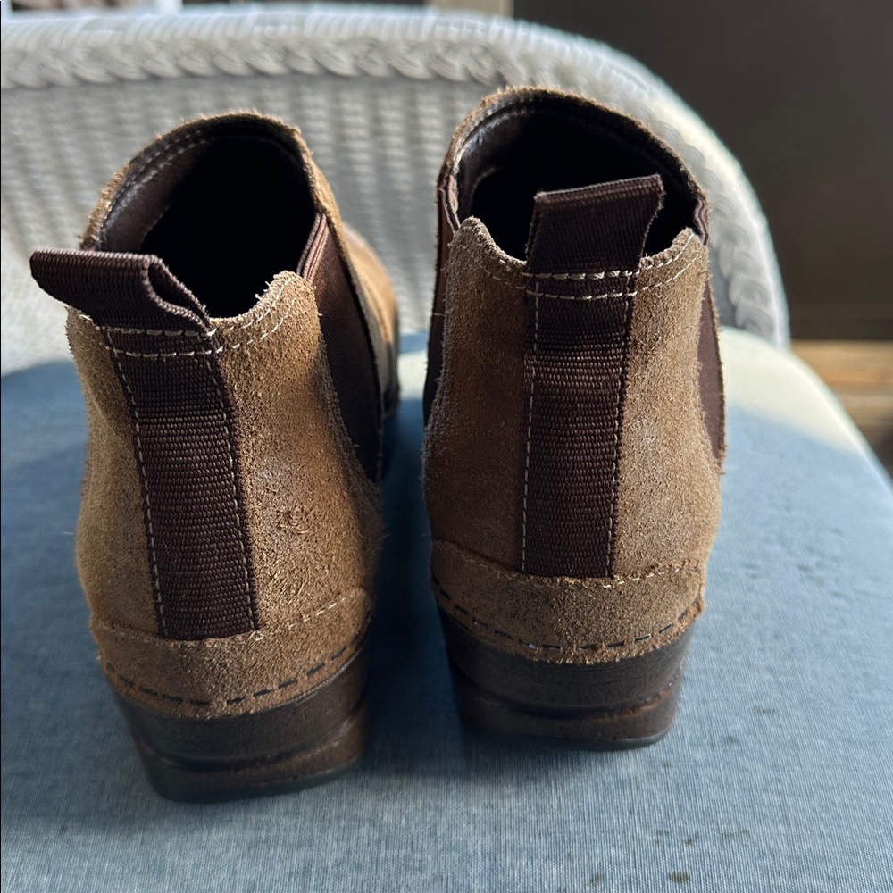 Dansko Tan Suede Ankle Boots - Picture 5 of 9